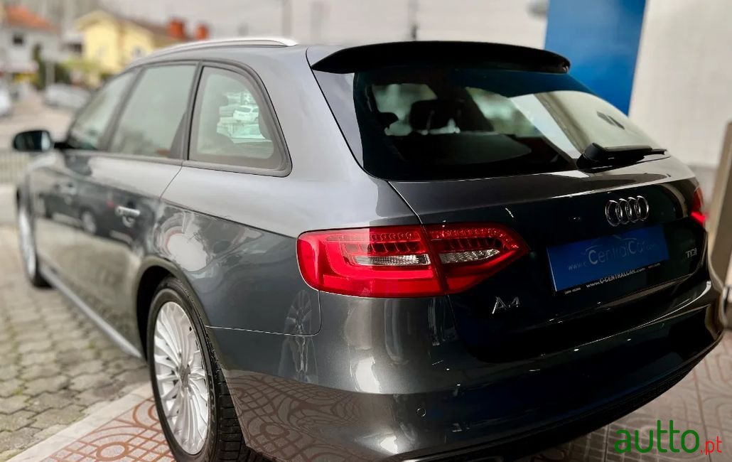 2014' Audi A4 Avant photo #3