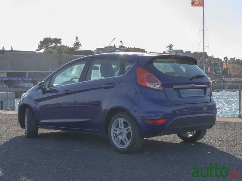 2014' Ford Fiesta photo #5
