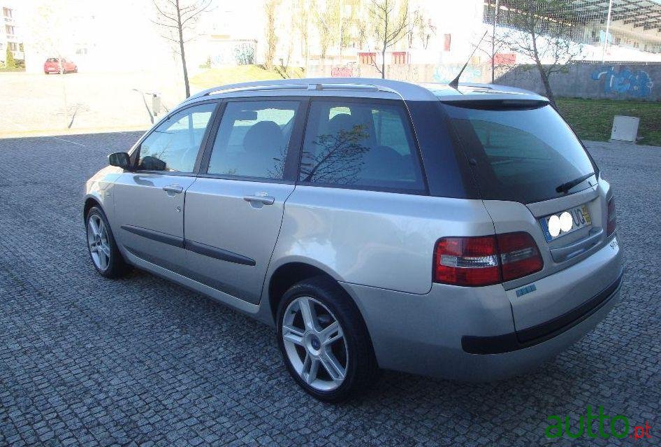 2003' Fiat Stilo-Multiwagon Sport photo #1