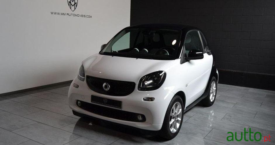 2015' Smart Fortwo 1.0 Passion 71 photo #2