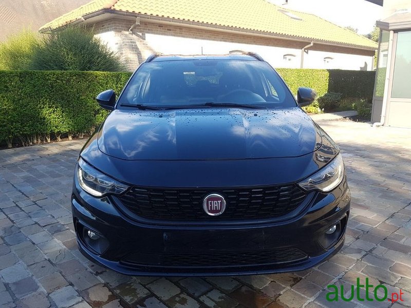 2019' Fiat Tipo Station Wagon photo #5