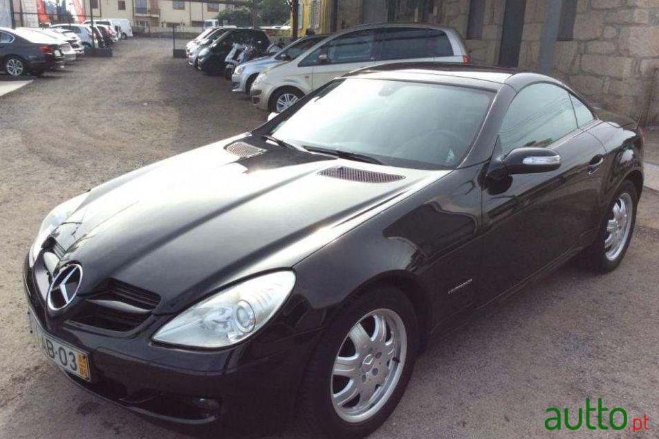 2005' Mercedes-Benz Slk-200 Kompressor photo #1
