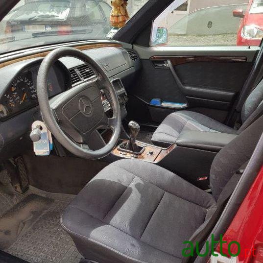 1996' Mercedes-Benz C-220 D Elegance photo #1