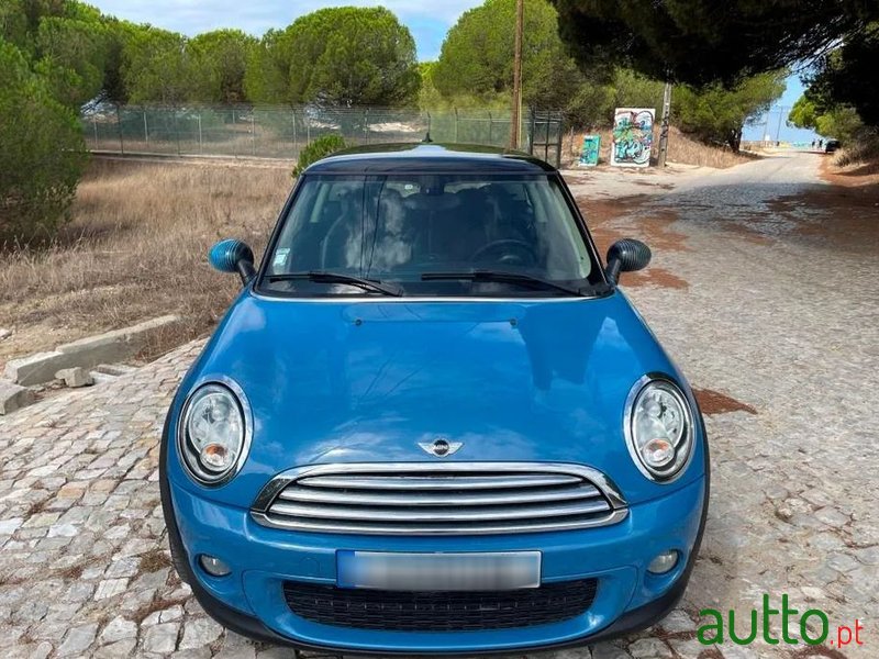 2012' MINI Cooper D 3 Portas photo #2