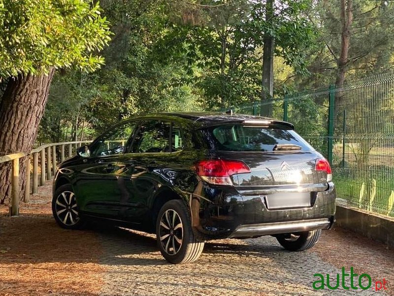2018' Citroen C4 photo #4