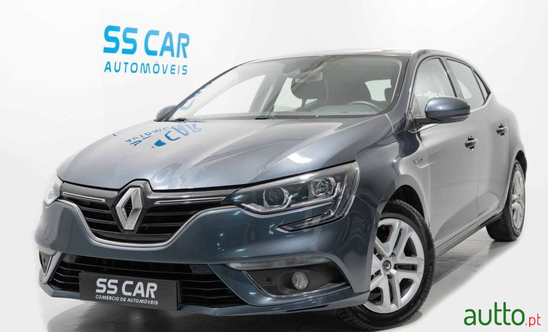 2019' Renault Megane photo #1