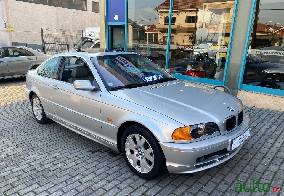 2001' BMW 325 photo #1