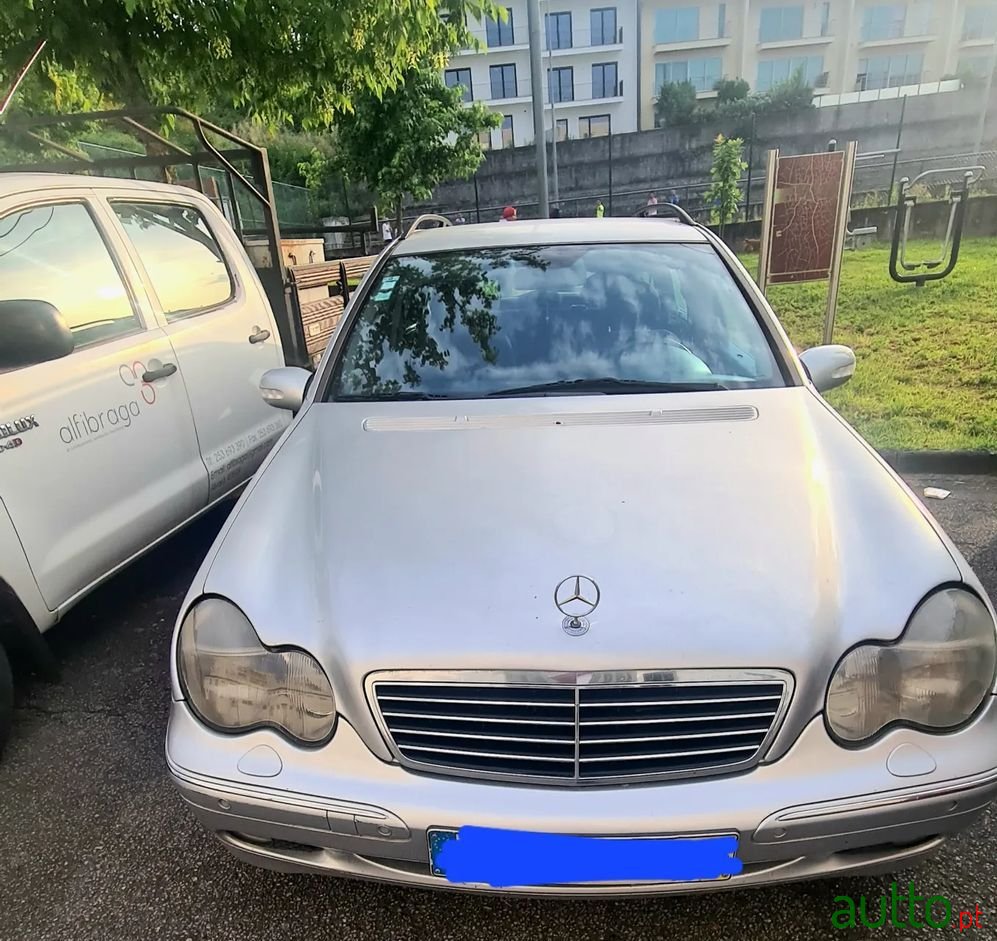 2001' Mercedes-Benz C 220 Cdi Avantgarde photo #1