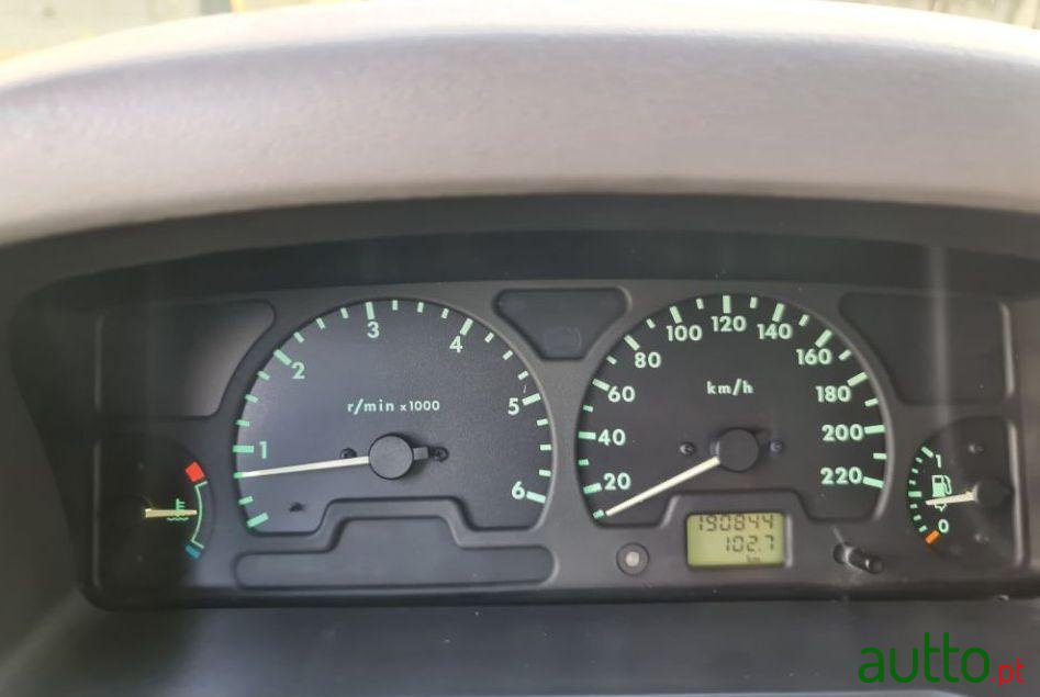 1999' Land Rover Discovery Td5 photo #3