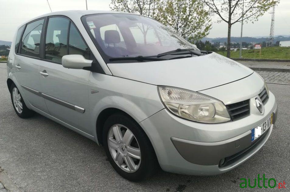 2004' Renault Scenic 1.9 Dci photo #3