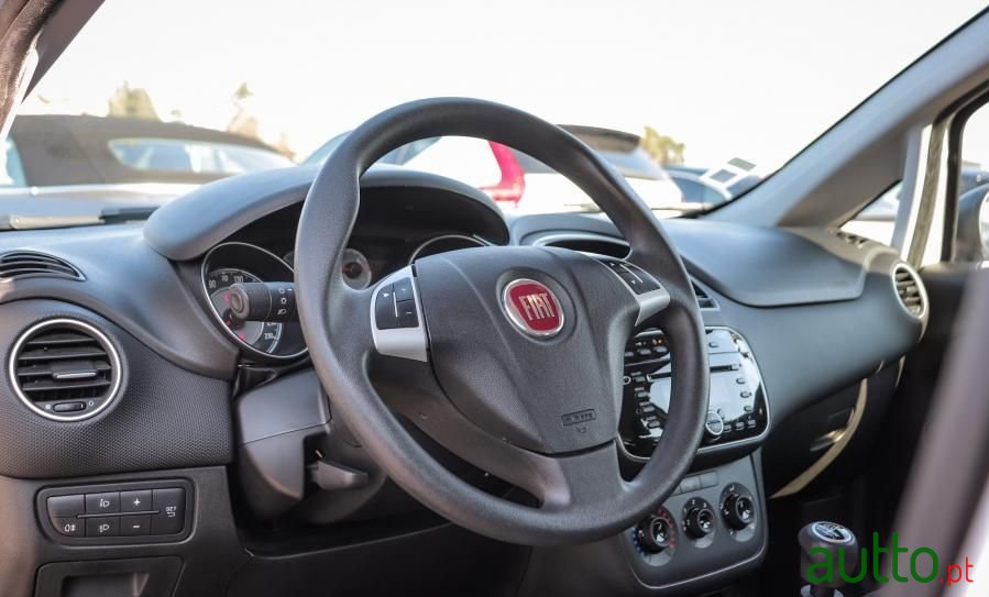 2018' Fiat Punto photo #4