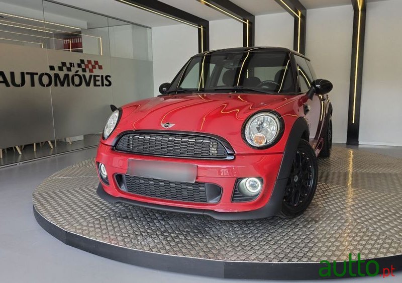 2011' MINI 3 Portas Cooper D photo #1