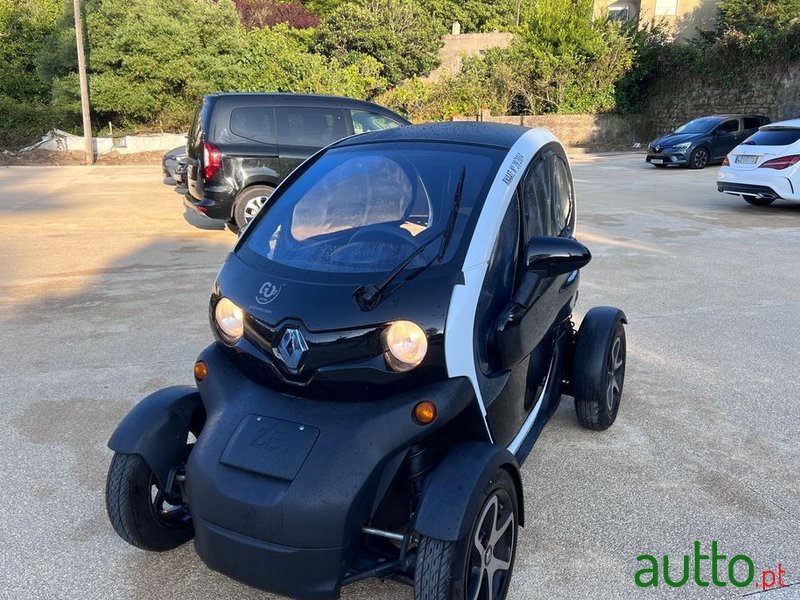 2017' Renault Twizy 80 Intens Black Flex photo #1