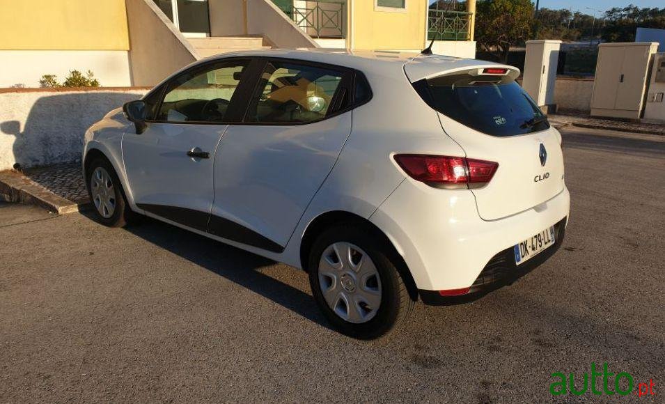 2014' Renault Clio 75 Cv photo #4