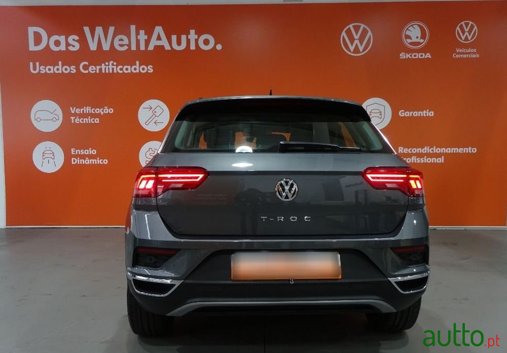 2019' Volkswagen T-Roc photo #4