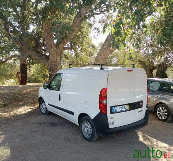 2015' Fiat Doblo photo #3
