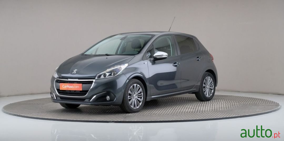 2016' Peugeot 208 photo #1