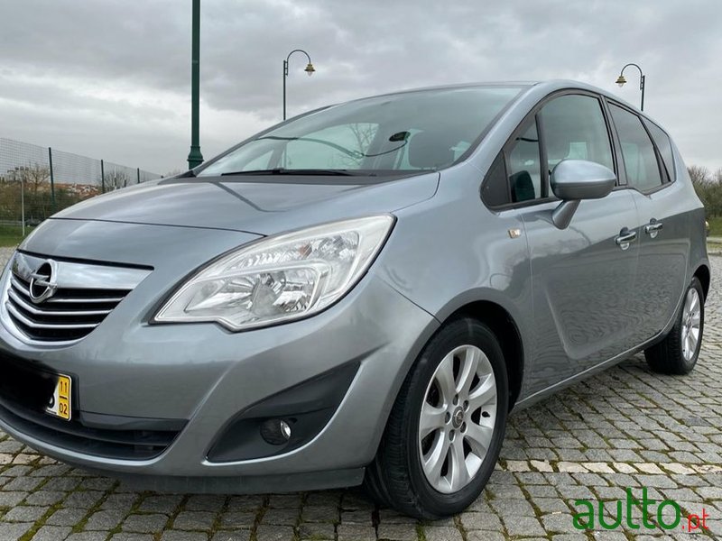 2011' Opel Meriva photo #6