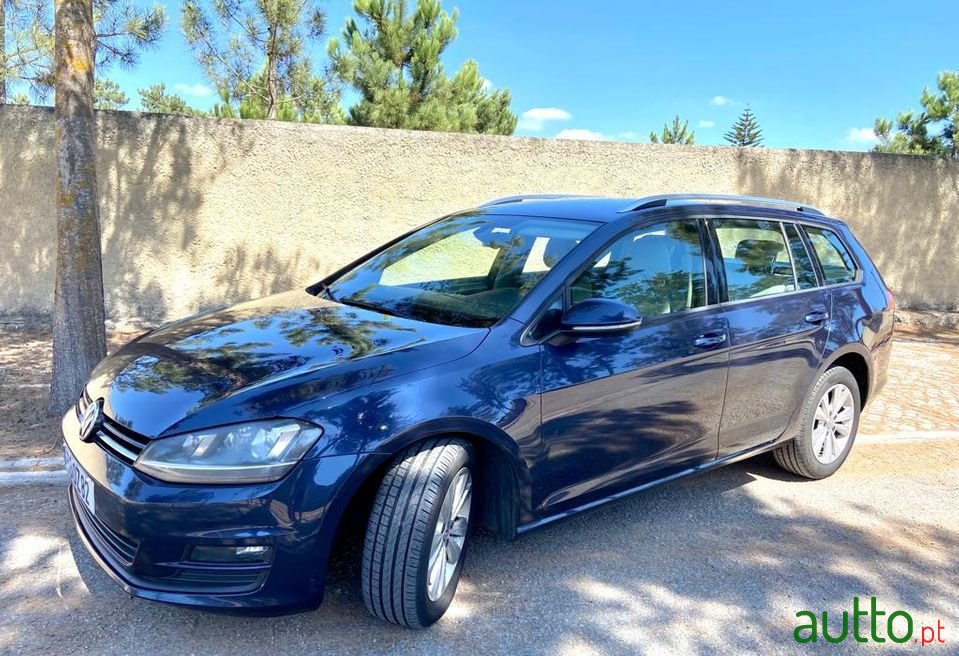 2014' Volkswagen Golf photo #1