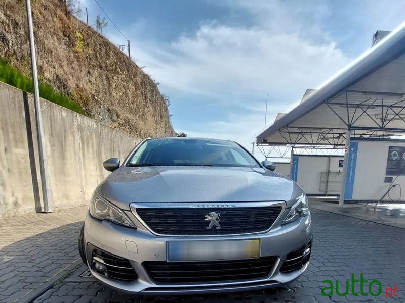 2018' Peugeot 308 Sw photo #6