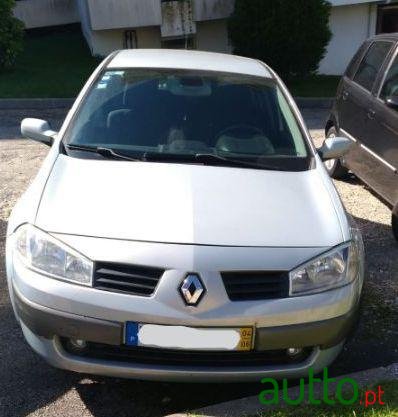 2004' Renault Megane photo #1