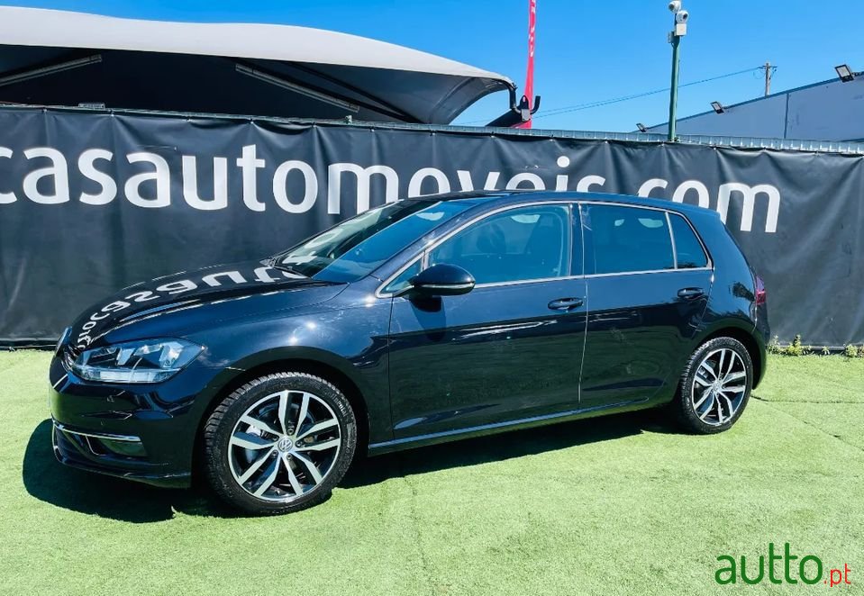 2018' Volkswagen Golf photo #1