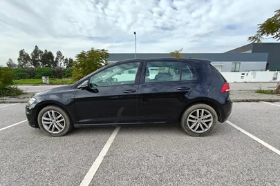 2018' Volkswagen Golf