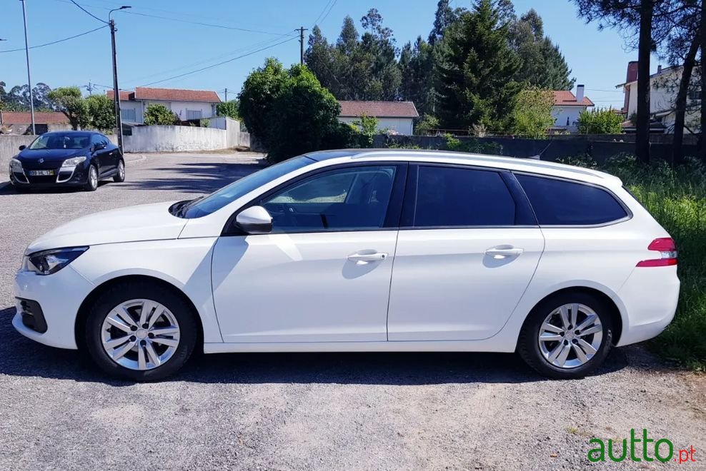 2017' Peugeot 308 Sw photo #5