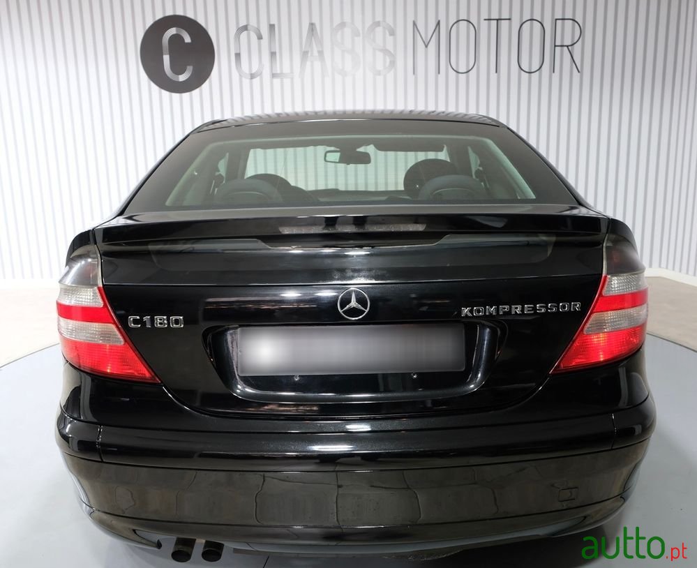 2005' Mercedes-Benz Classe C photo #6