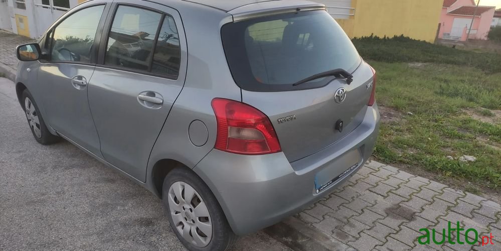 2007' Toyota Yaris photo #5