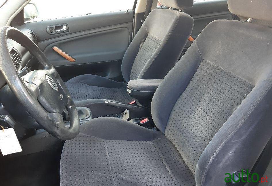 1997' Volkswagen Passat photo #3