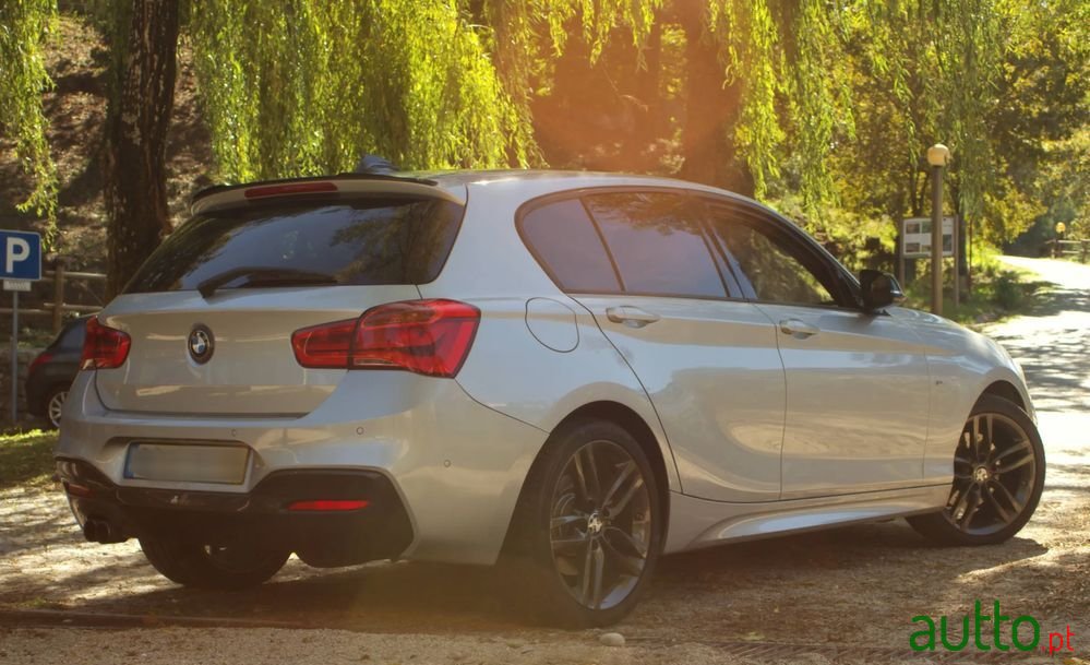 2015' BMW Série 1 D Pack M Shadow photo #2