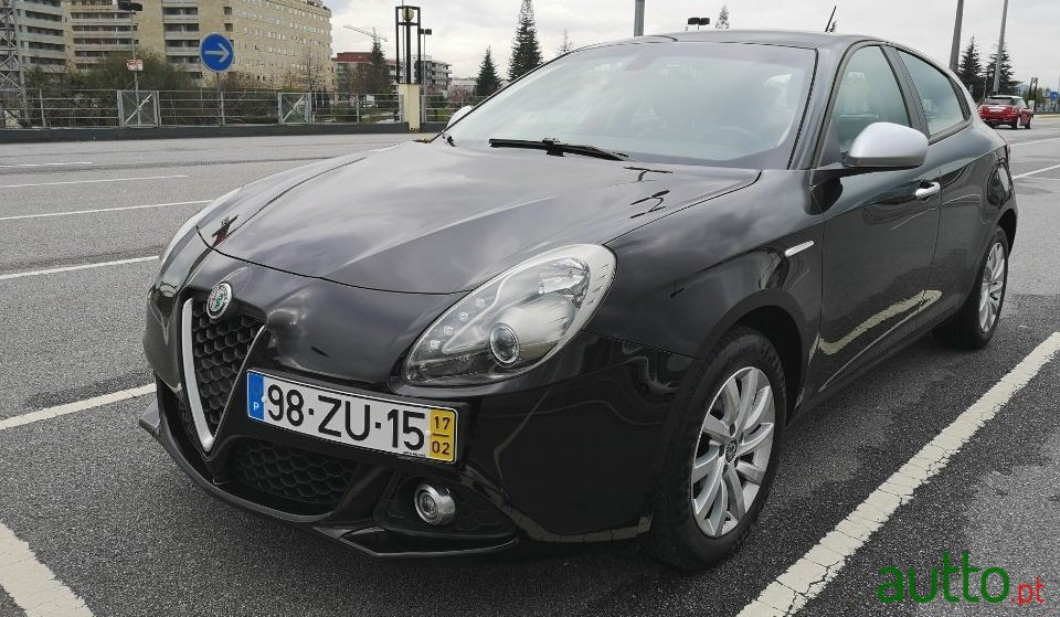 2017' Alfa Romeo Giulietta Alfa Romeo Giulietta 1.6 JTDm photo #1