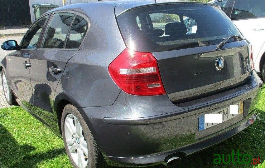 2007' BMW 120 D photo #3
