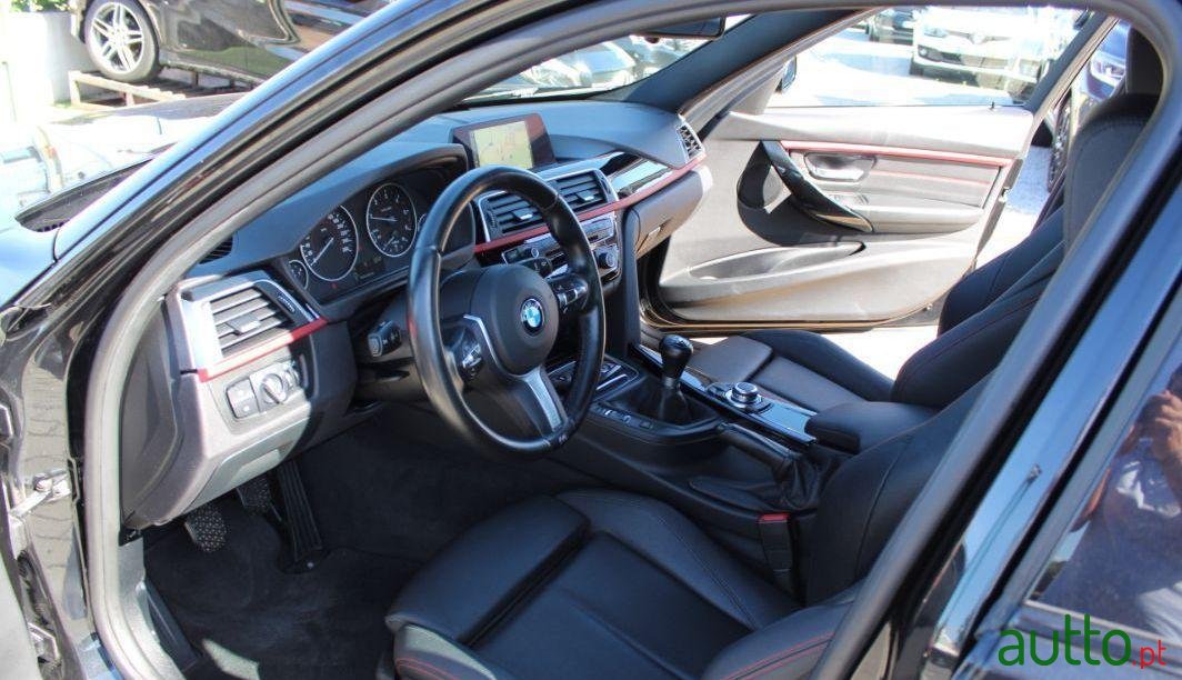 2016' BMW 318 photo #2