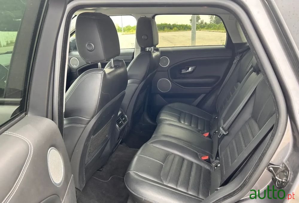 2015' Land Rover Range Rover Evoque 2.0 Td4 Hse Auto photo #2