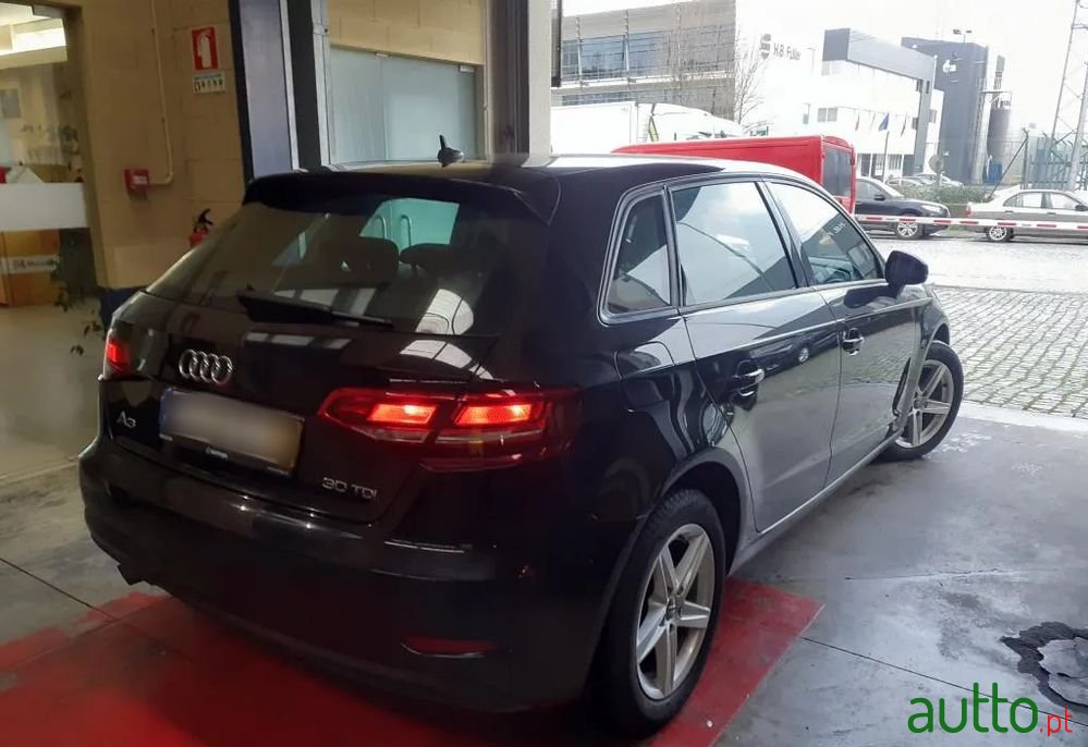 2019' Audi A3 Sportback photo #2