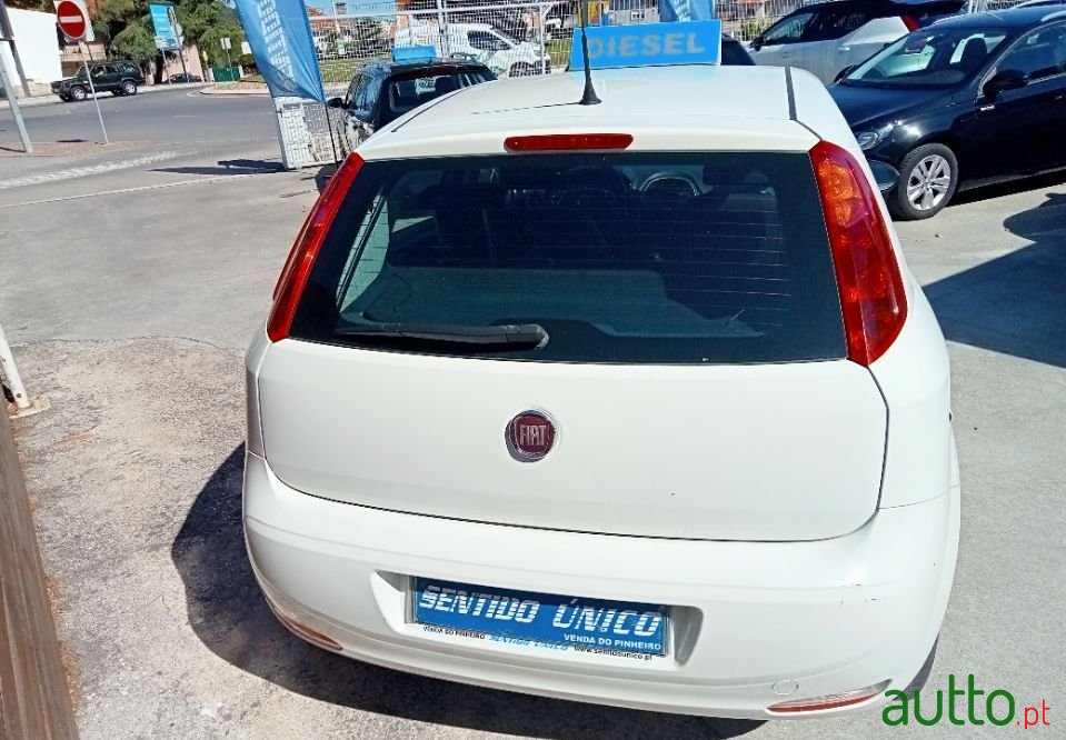 2018' Fiat Punto photo #5