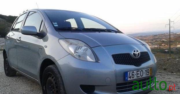 2007' Toyota Yaris 1.4 D-4D Sol+Ac photo #2