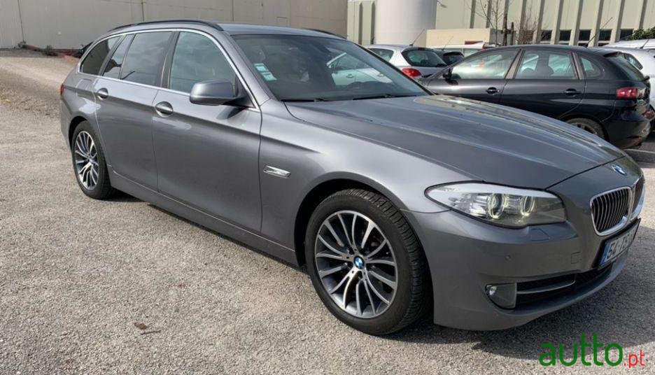 2012' BMW 530 Sport Caixa Manual photo #3