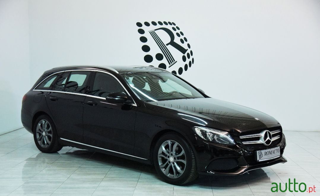 2015' Mercedes-Benz C-200 photo #3