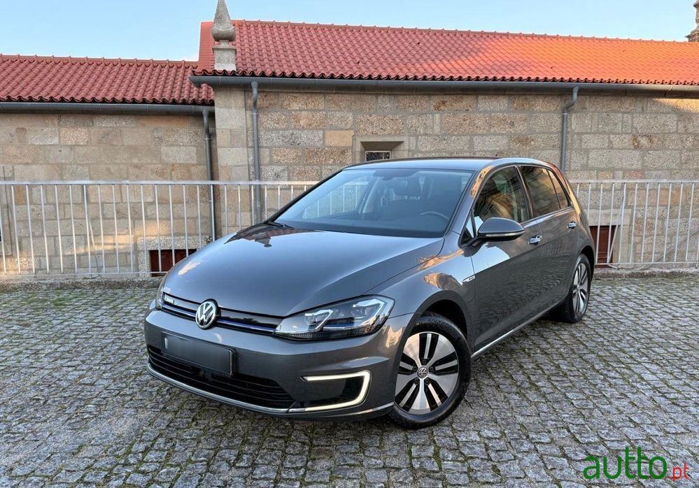 2018' Volkswagen e-Golf Ac/Dc photo #1