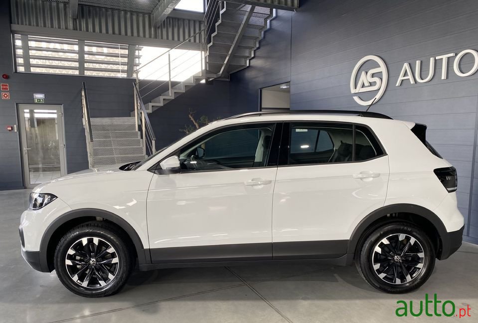 2021' Volkswagen T-Cross photo #2