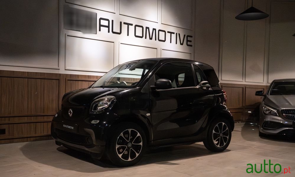 2015' Smart Fortwo Passion photo #2