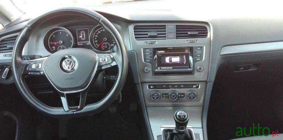 2013' Volkswagen Golf photo #1