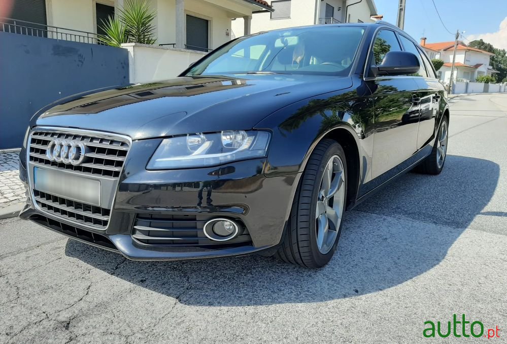 2008' Audi A4 Avant photo #1