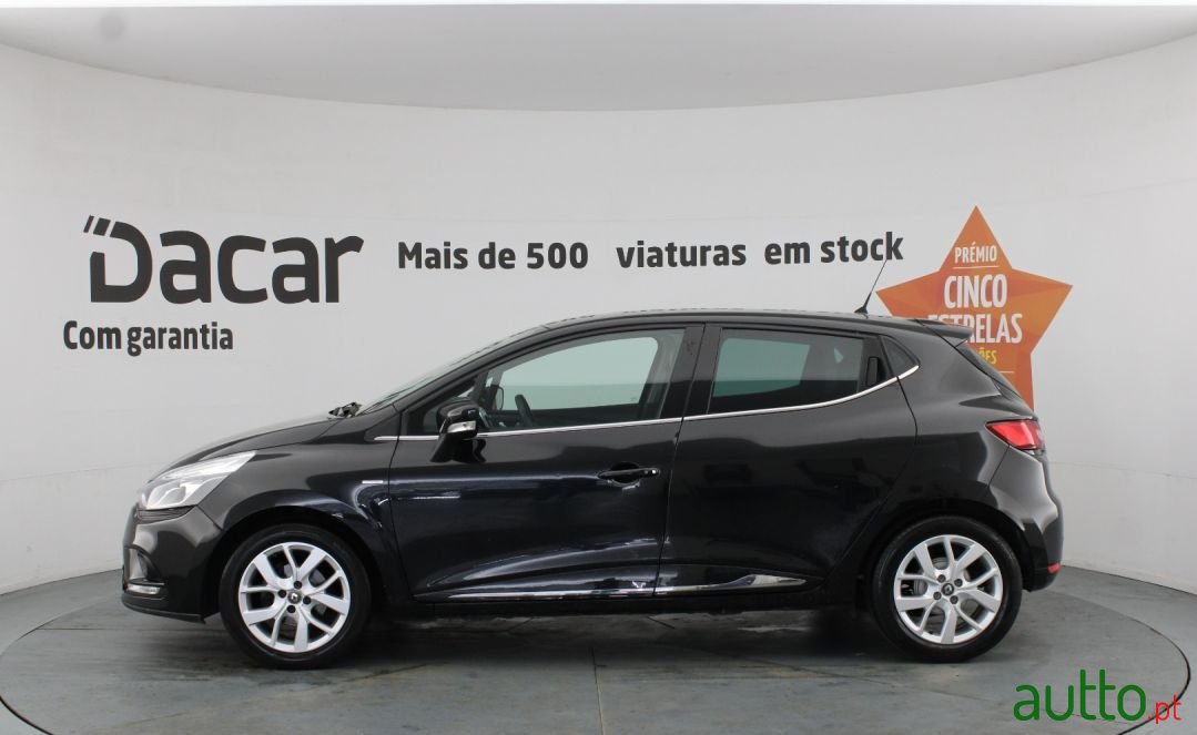 2019' Renault Clio photo #4