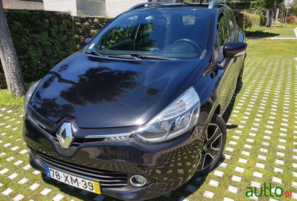 2015' Renault Clio Sport Tourer photo #4