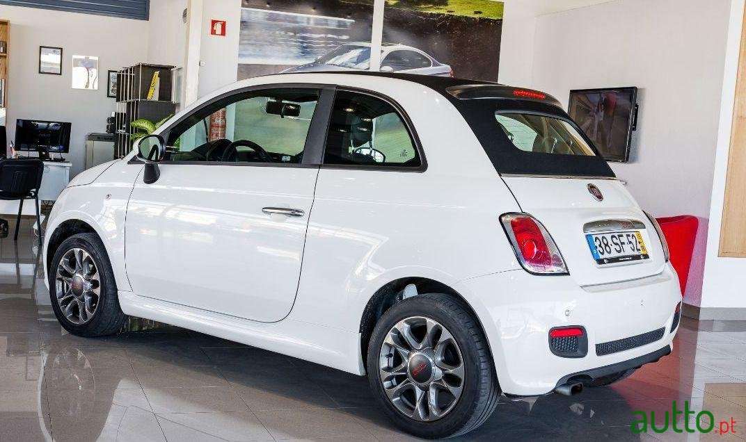 2015' Fiat 500C photo #1