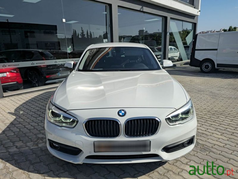 2019' BMW Série 1 D photo #2